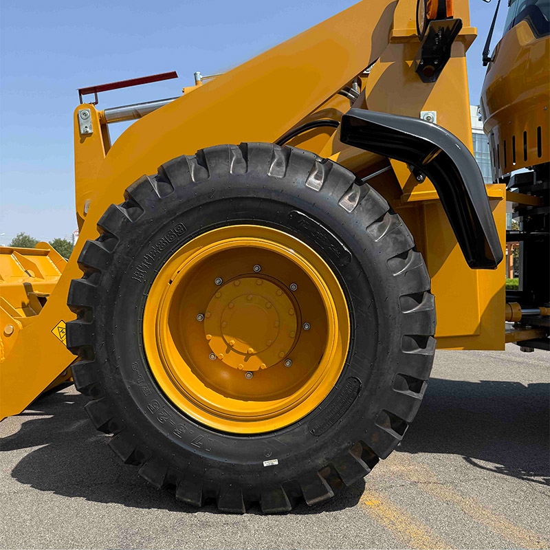 Carregador todo-o-terreno. jpg Carregador todo-o-terreno. jpg