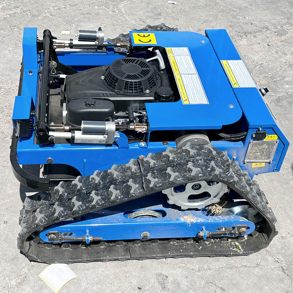 Kendi Kendine Hareket Eden Çim Biçme Makinesi