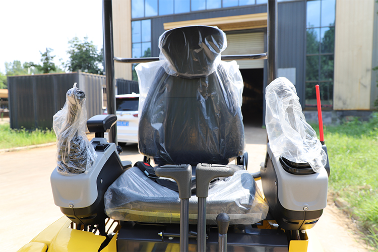 1.3 Ton excavator 1.3 Ton excavator