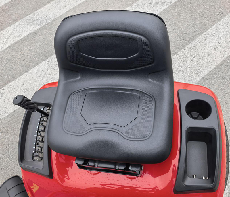 Riding Lawn Mower.jpg Riding Lawn Mower.jpg